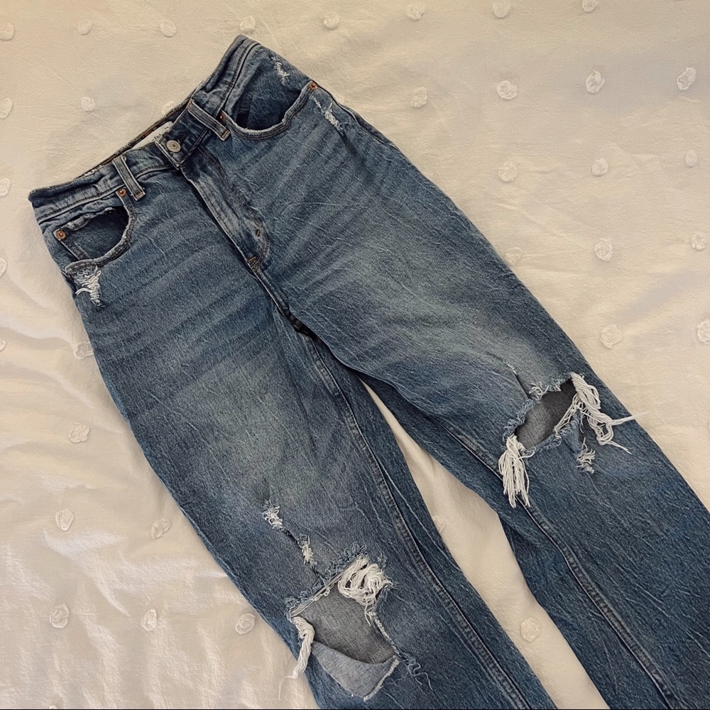 Abercrombie & Fitch Curve Love 90’s Ultra High Rise Straight Jeans